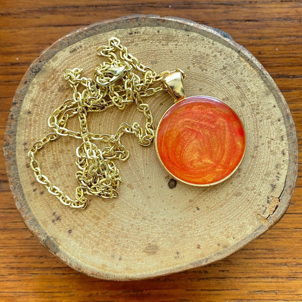 Peach Creamsicle Mica Powder Epoxy Round Gold Medallion 24 in Gold Plated Chain
